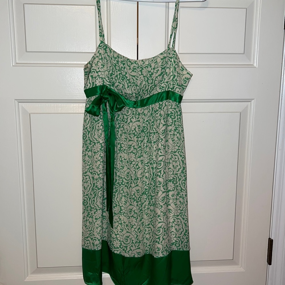 Green and cream Lilly Pulitzer size 4 silk dress. In great condition.